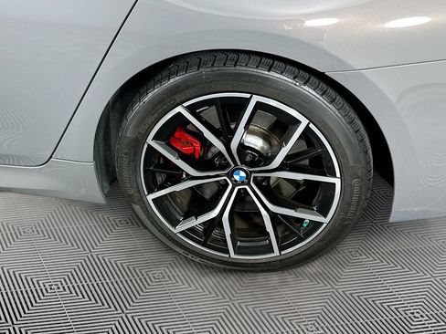 Used 2021 BMW M550i xDrive AWD/4WD image 40