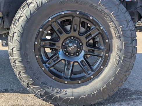 Used 2013 Jeep Wrangler Unlimited Rubicon w/ Connectivity Group AWD/4WD image 43