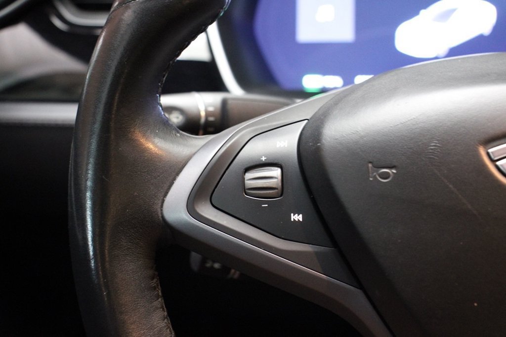 Used 2018 Tesla Model S AWD image 48