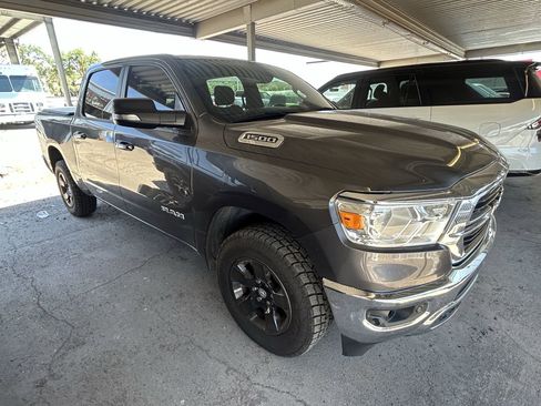 Used 2019 RAM 1500 Big Horn AWD/4WD image 3