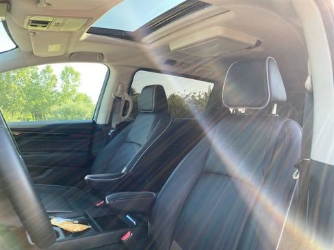 Used 2025 Honda Odyssey Touring image 15