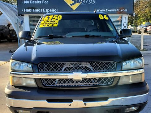 Used 2006 Chevrolet Avalanche Z71 w/ Sun And Sound Package image 3
