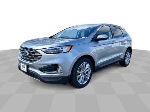 Used 2024 Ford Edge Titanium image 5