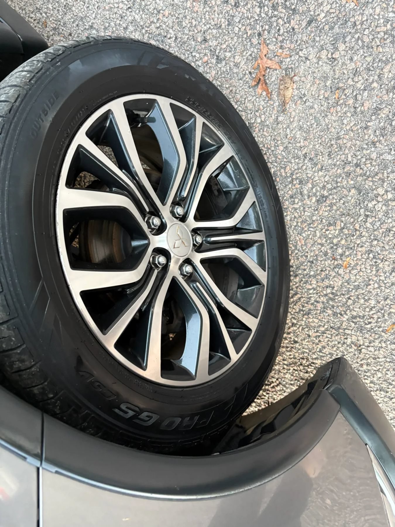 Used 2018 Mitsubishi Outlander ES AWD/4WD image 33