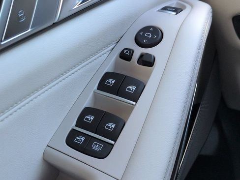 New 2027 BMW X7 M60i AWD/4WD image 25