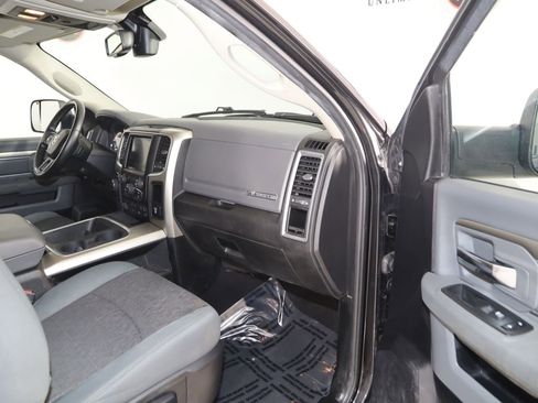 Used 2018 RAM 1500 Big Horn AWD/4WD image 41