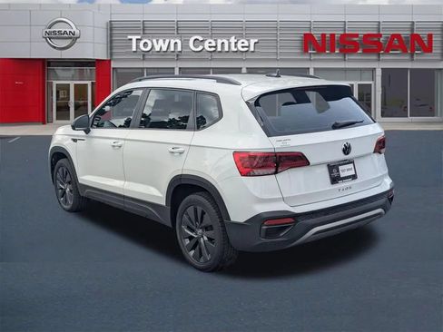 Used 2023 Volkswagen Taos S FWD image 5