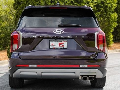 Used 2023 Hyundai Palisade Limited FWD image 18