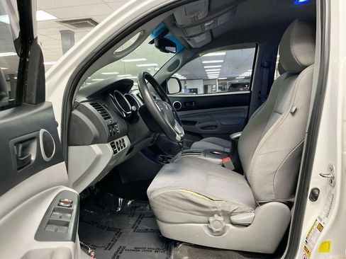 Used 2013 Toyota Tacoma 4x4 Double Cab w/ TRD Off-Road Pkg image 14