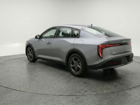 Used 2025 Kia K4 LXS image 6