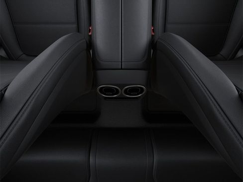 Used 2025 Mercedes-Benz C 300 Sedan image 47