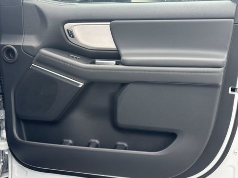 New 2026 Ford Expedition Active RWD image 10