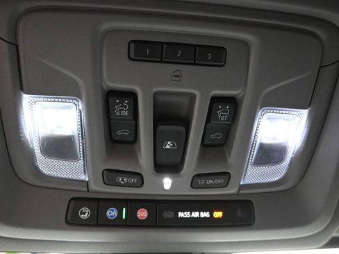 Used 2021 Chevrolet Silverado 1500 LTZ w/ LTZ Premium Package image 21