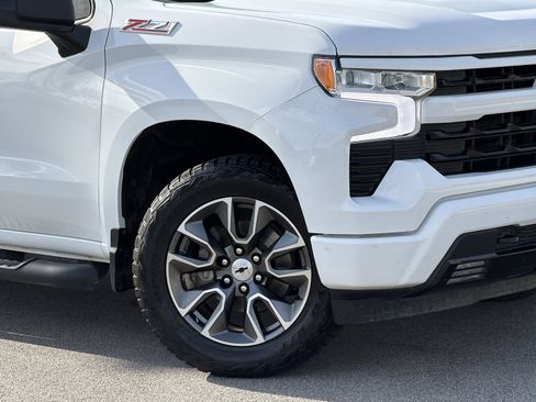 Used 2024 Chevrolet Silverado 1500 RST w/ Z71 Off-Road Package AWD/4WD image 3