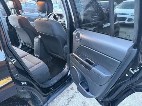 Used 2012 Jeep Patriot Latitude FWD image 16
