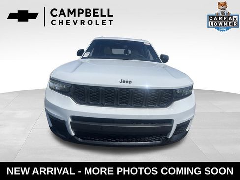 Used 2023 Jeep Grand Cherokee L Limited w/ Black Appearance Package AWD/4WD image 11