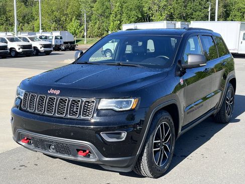 Used 2021 Jeep Grand Cherokee Trailhawk w/ Trailhawk Luxury Group image 5