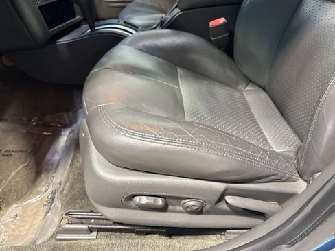 Used 2005 Pontiac Grand Prix GT w/ Leather Trim Package image 24