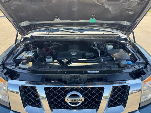 Used 2014 Nissan Titan SV AWD/4WD image 22