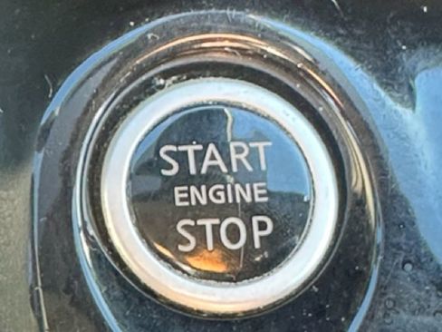 Used 2020 Nissan Versa S image 13