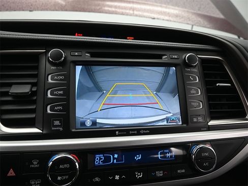 Used 2019 Toyota Highlander Limited Platinum image 30