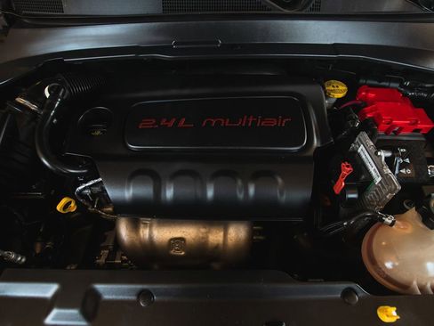 Used 2019 Jeep Compass Latitude image 29