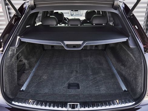 Used 2022 Bentley Bentayga AWD/4WD image 17