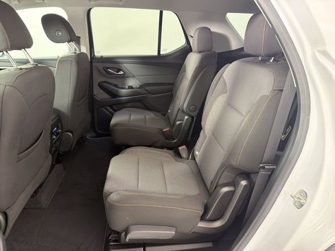 Used 2020 Chevrolet Traverse LT FWD image 22