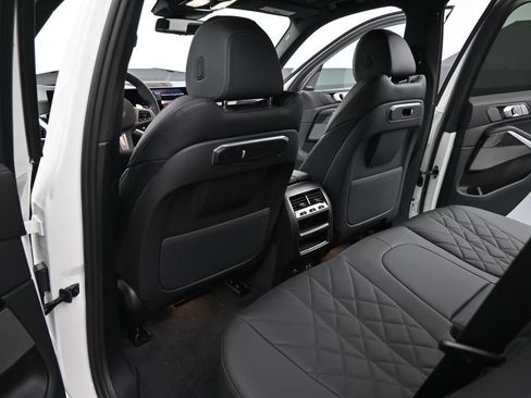 New 2026 BMW X5 xDrive40i w/ M Sport Package AWD/4WD image 29