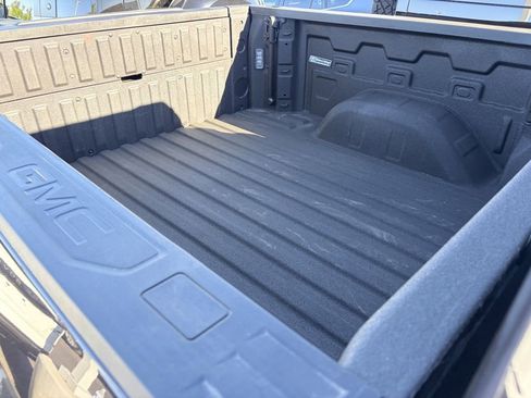 Used 2025 GMC Sierra 1500 SLT w/ SLT Premium Package image 7