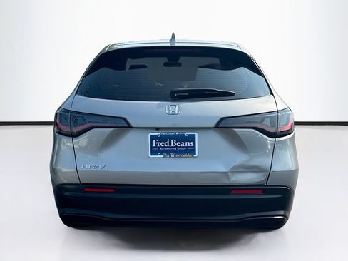Certified 2025 Honda HR-V LX image 7