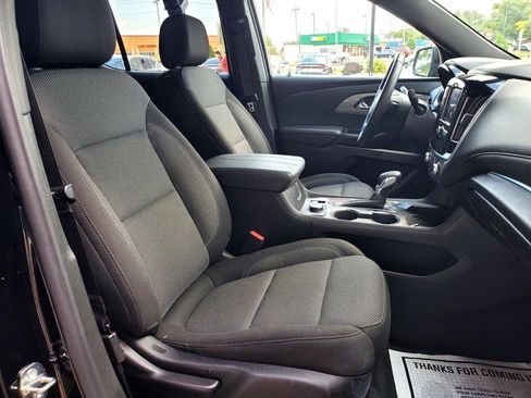 Used 2023 Chevrolet Traverse LT w/ LPO, Cargo Package FWD image 13