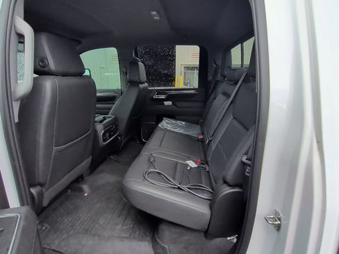 Used 2024 Chevrolet Silverado 2500 LTZ w/ LTZ Convenience Package AWD/4WD image 12