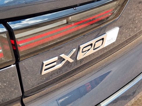 New 2026 Volvo EX90 Ultra AWD/4WD image 31