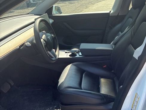 Used 2021 Tesla Model Y Long Range AWD/4WD image 11
