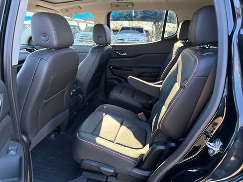 Used 2023 GMC Acadia AT4 w/ Technology Package image 21