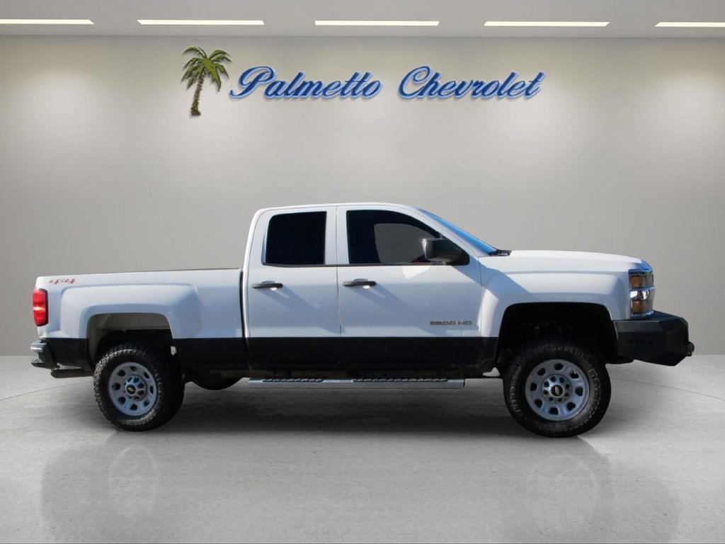Used 2015 Chevrolet Silverado 2500 W/T w/ WT Convenience Package AWD/4WD image 2
