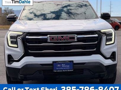 Used 2025 GMC Terrain Elevation