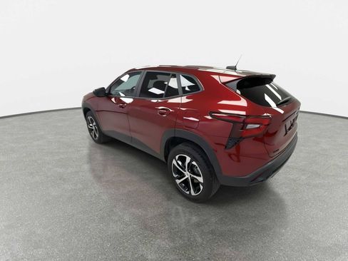 Used 2025 Chevrolet Trax RS w/ Driver Confidence Package image 6