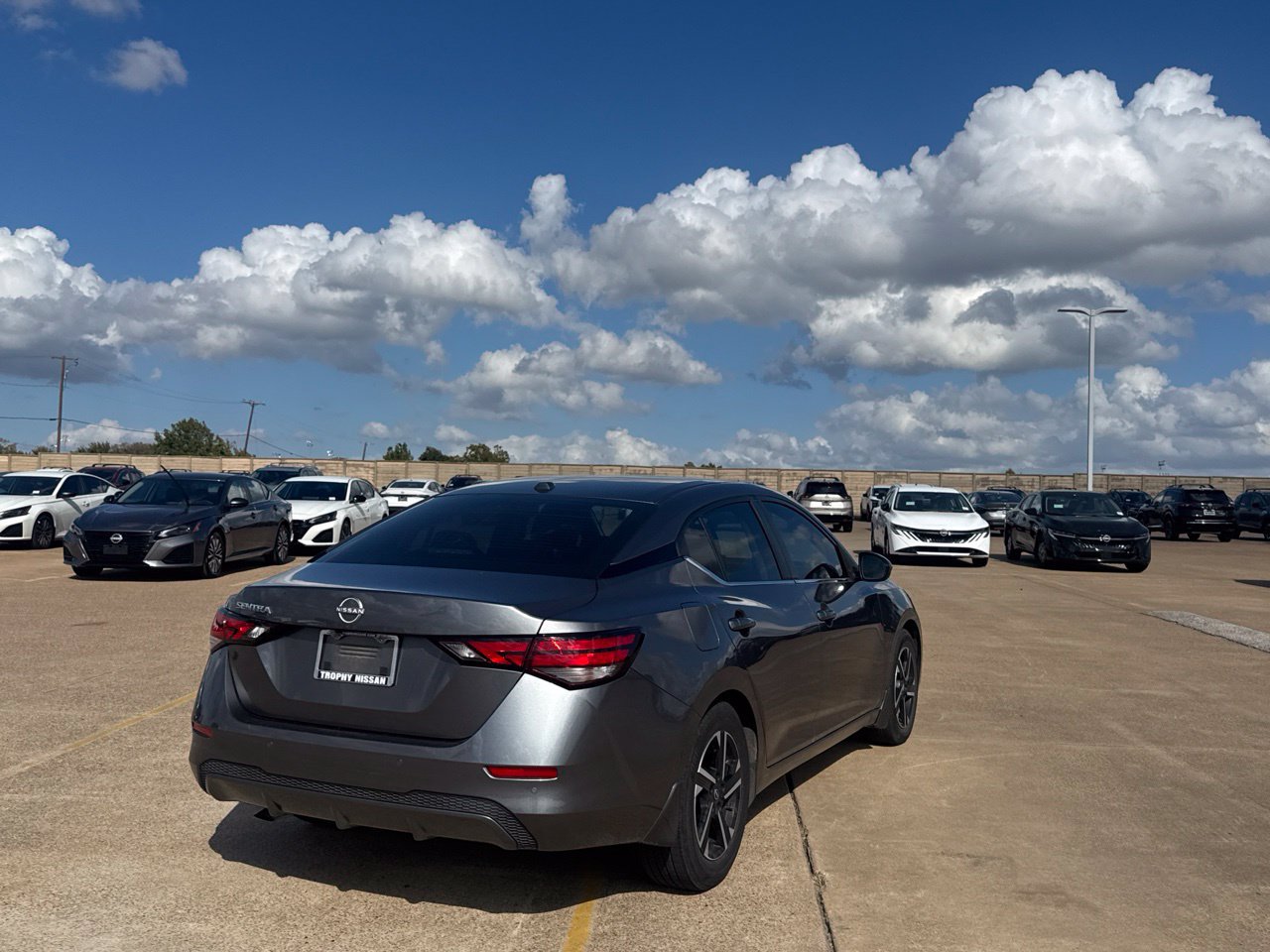 Used 2025 Nissan Sentra SV w/ Trunk Package FWD image 23