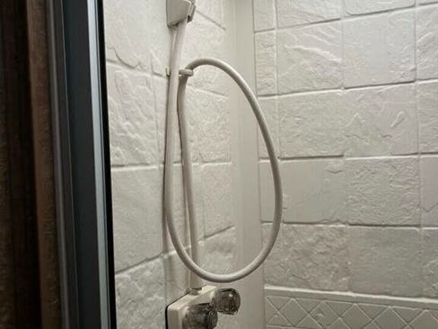 Used 2014 Ford E-350 and Econoline 350 Super Duty image 14