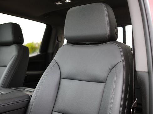 Used 2021 Chevrolet Silverado 1500 LT Trail Boss w/ Convenience Package II AWD/4WD image 30