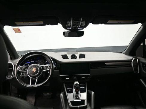 Used 2020 Porsche Cayenne AWD/4WD image 28