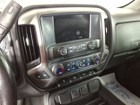 Used 2017 Chevrolet Silverado 1500 LT w/ Midnight Edition AWD/4WD image 18
