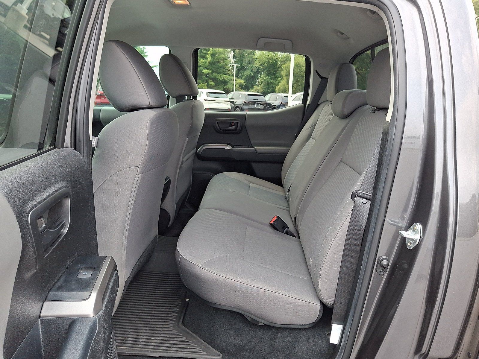 Certified 2023 Toyota Tacoma SR5 AWD/4WD image 11