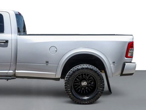 Used 2020 RAM 3500 Tradesman w/ Chrome Appearance Group AWD/4WD image 14