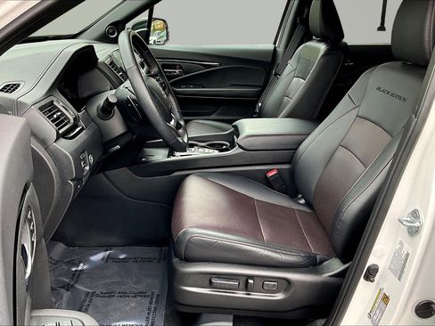 Used 2024 Honda Ridgeline Black Edition image 23
