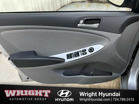 Used 2014 Hyundai Accent GLS image 9