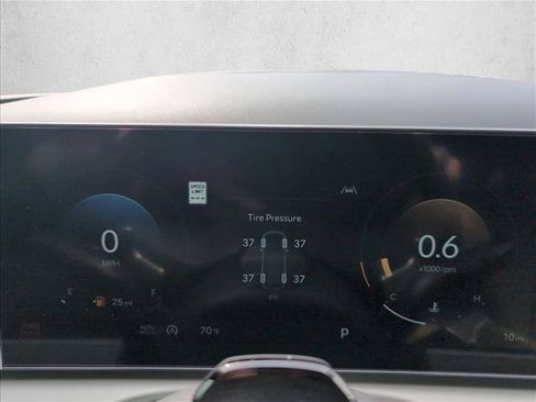 New 2026 Hyundai Tucson Limited FWD image 11