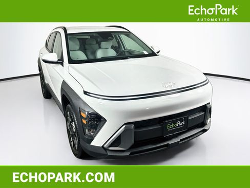 Used 2025 Hyundai Kona SEL AWD/4WD image 1